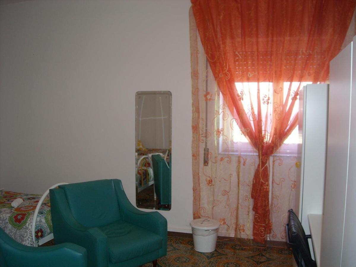 Giovannixxlll B&B Catânia Exterior foto